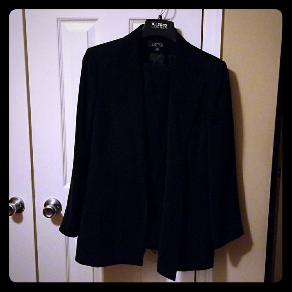 Kasper suit. 3 pieces. Jacket, skirt and slacks